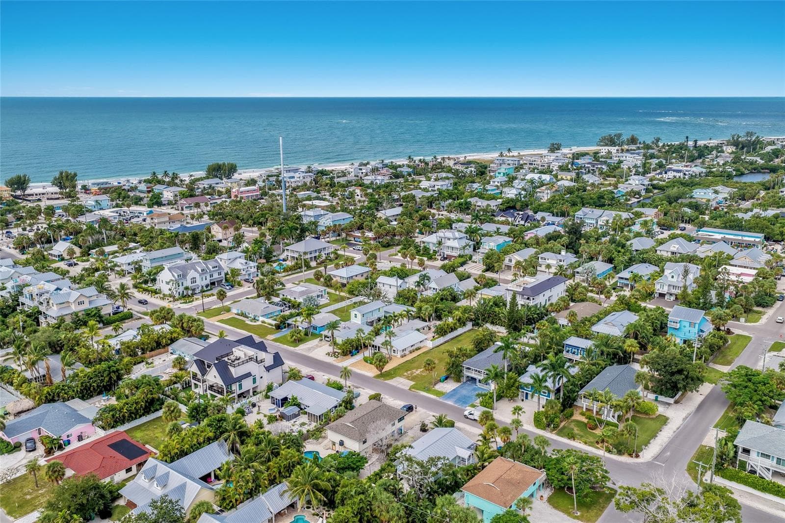 Single Family Residence at 313 MAGNOLIA AVE, ANNA MARIA, photo 5 of 30