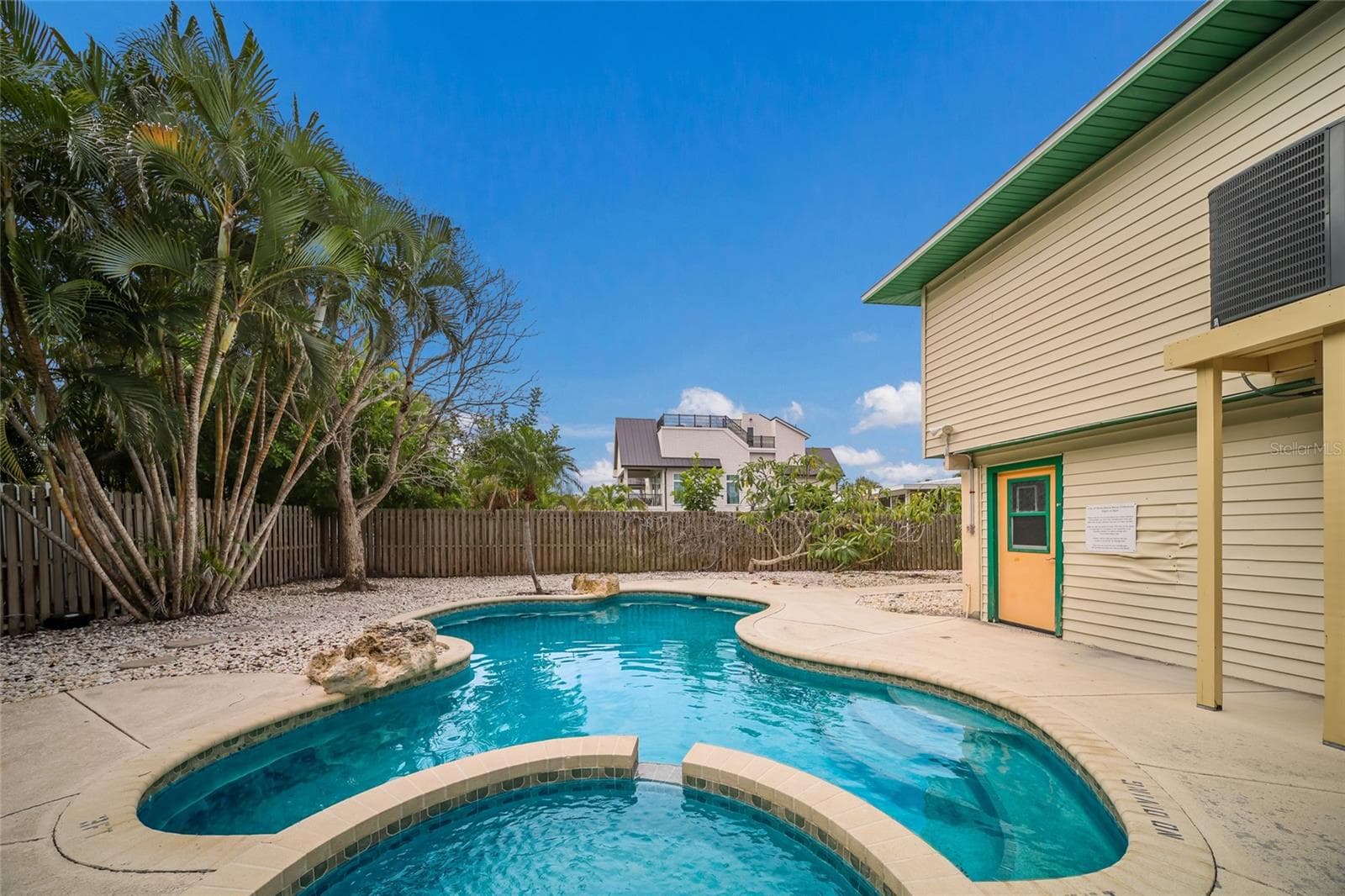 Single Family Residence at 313 MAGNOLIA AVE, ANNA MARIA, photo 27 of 30