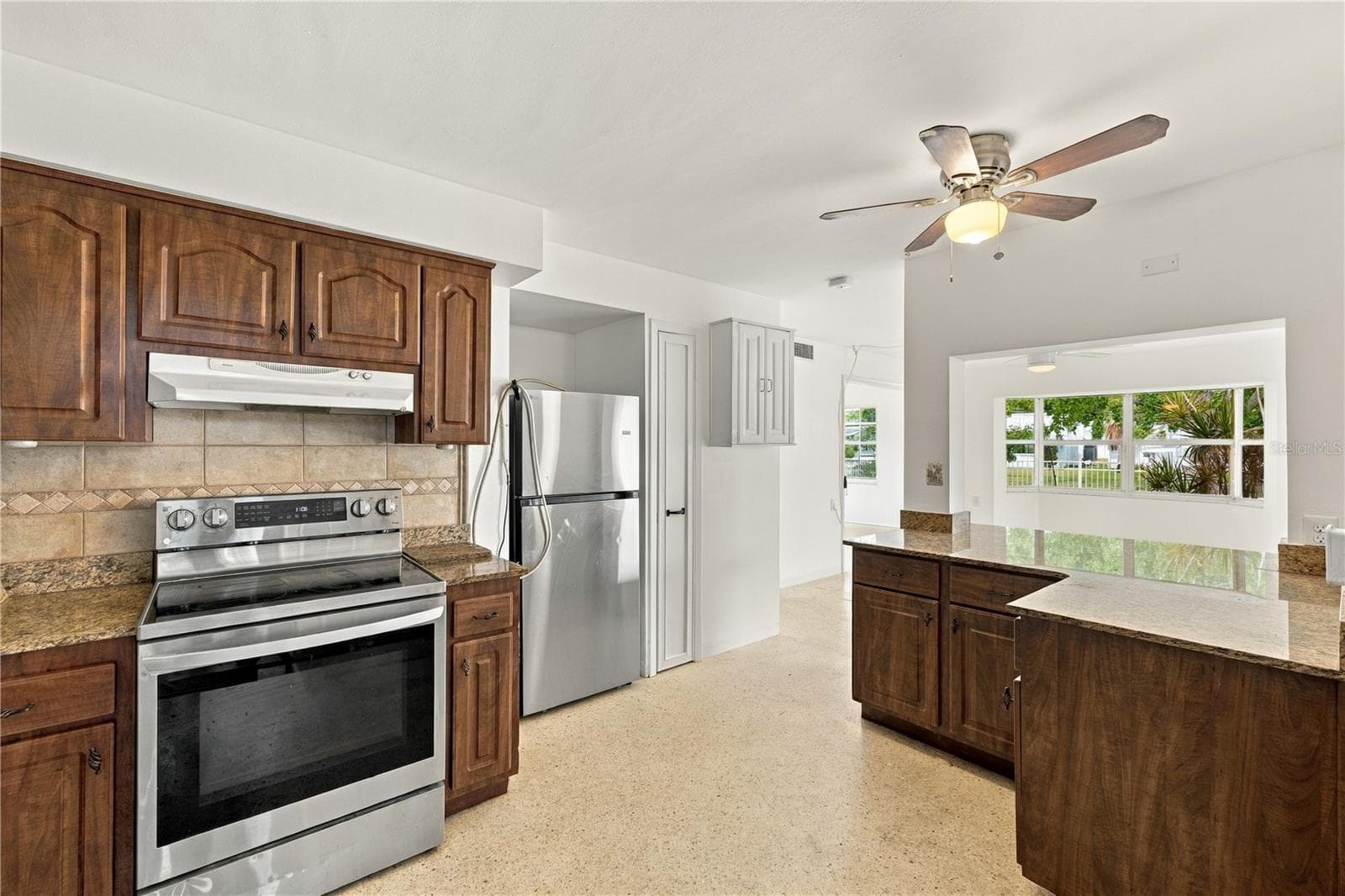 Single Family Residence at 818 90TH AVE N, ST PETERSBURG, photo 8 of 23