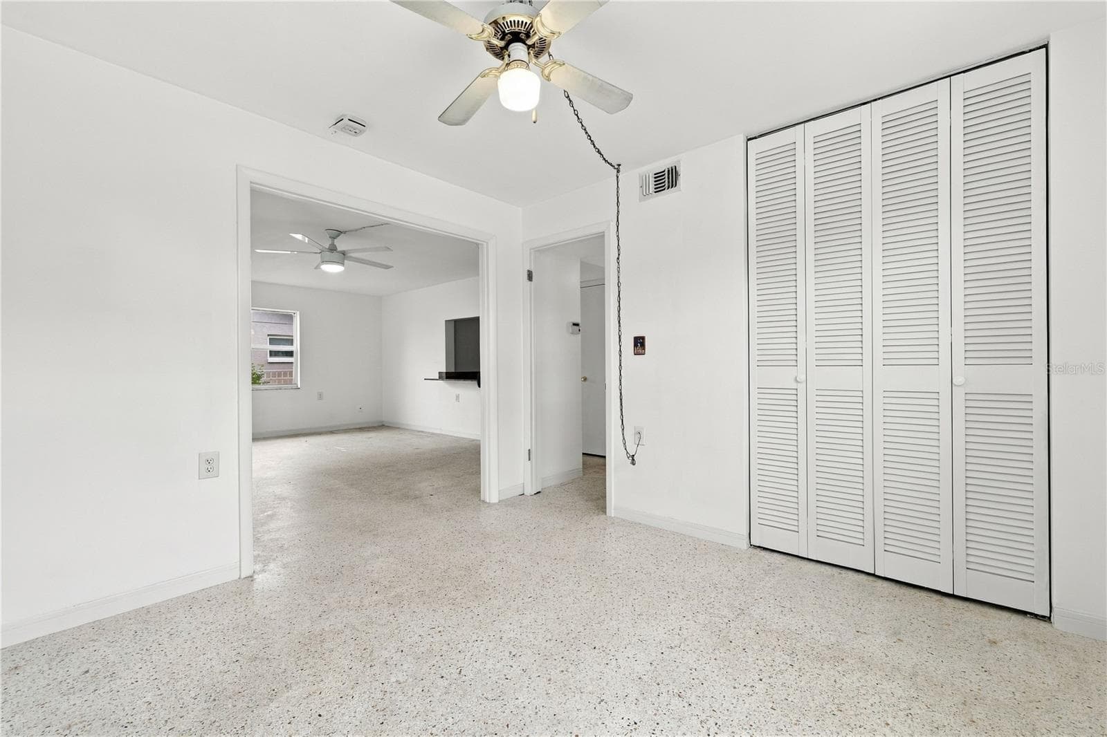 Single Family Residence at 818 90TH AVE N, ST PETERSBURG, photo 17 of 23
