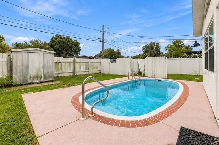 Single Family Residence at 818 90TH AVE N, ST PETERSBURG, photo 21 of 23
