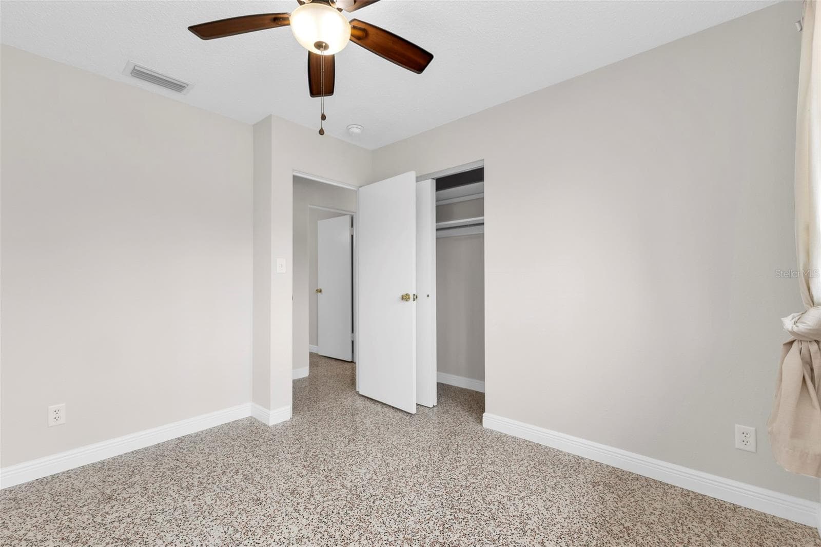 Single Family Residence at 6235 COLUMBIA DR, BRADENTON, photo 13 of 47