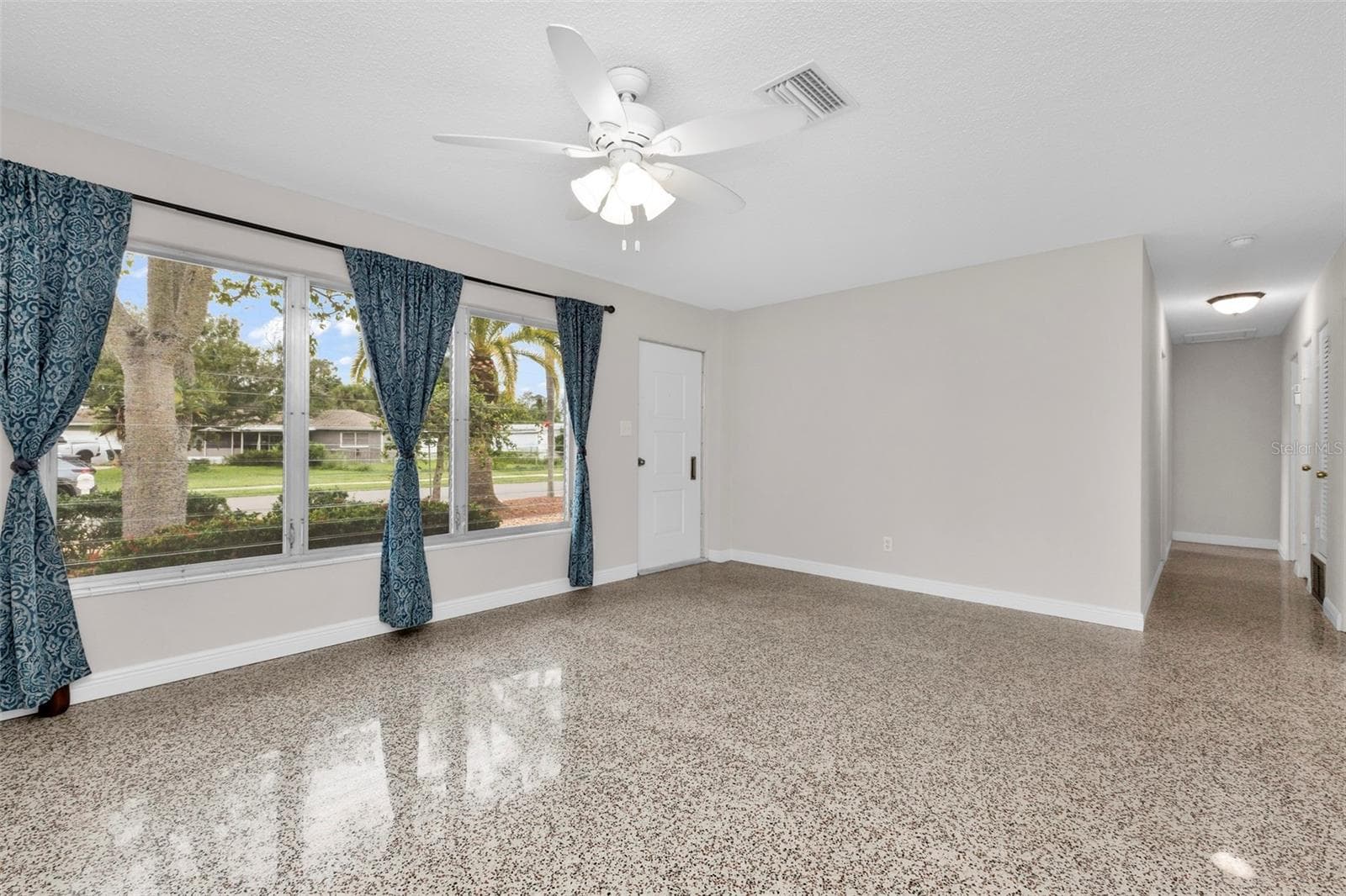 Single Family Residence at 6235 COLUMBIA DR, BRADENTON, photo 18 of 47