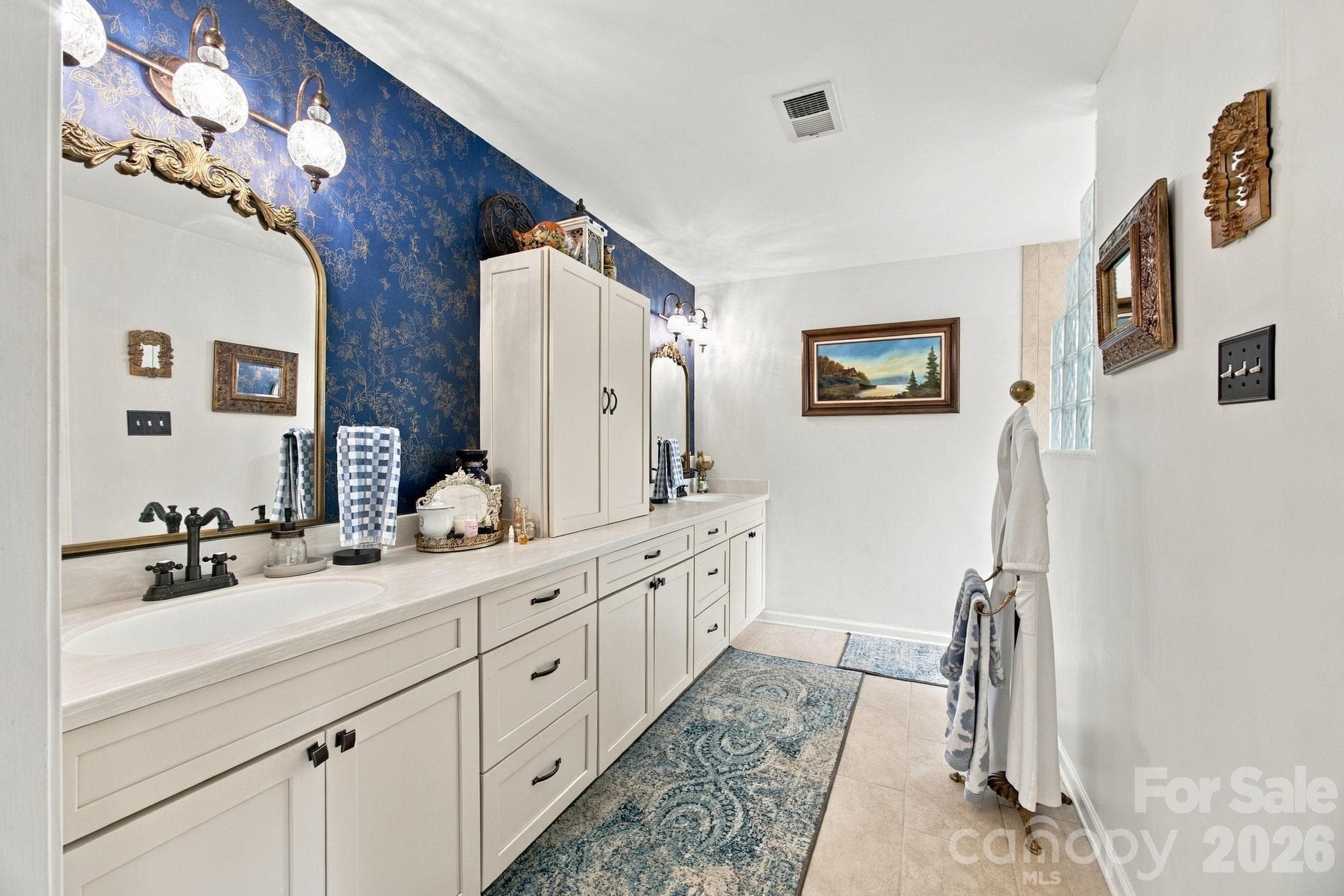Primary Bath - 20304 Southshore Drive, Cornelius