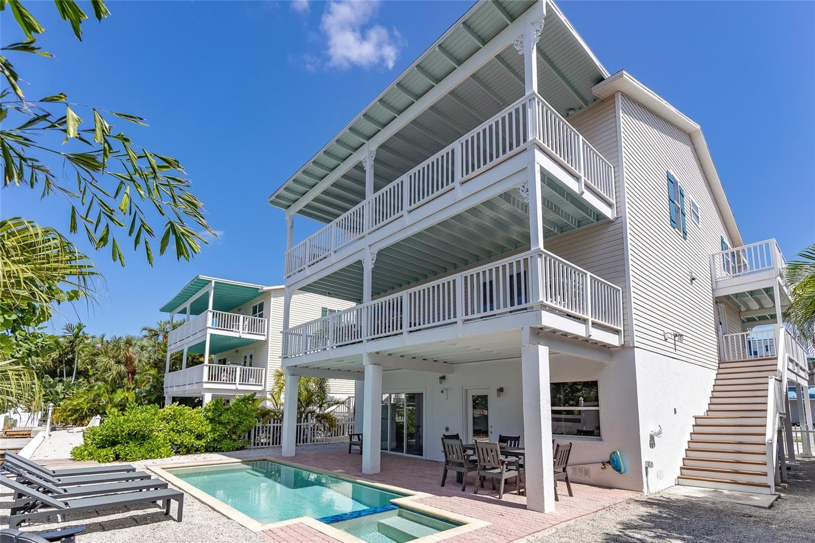 Single Family Residence at 607 S BAY BLVD, ANNA MARIA, photo 2 of 51
