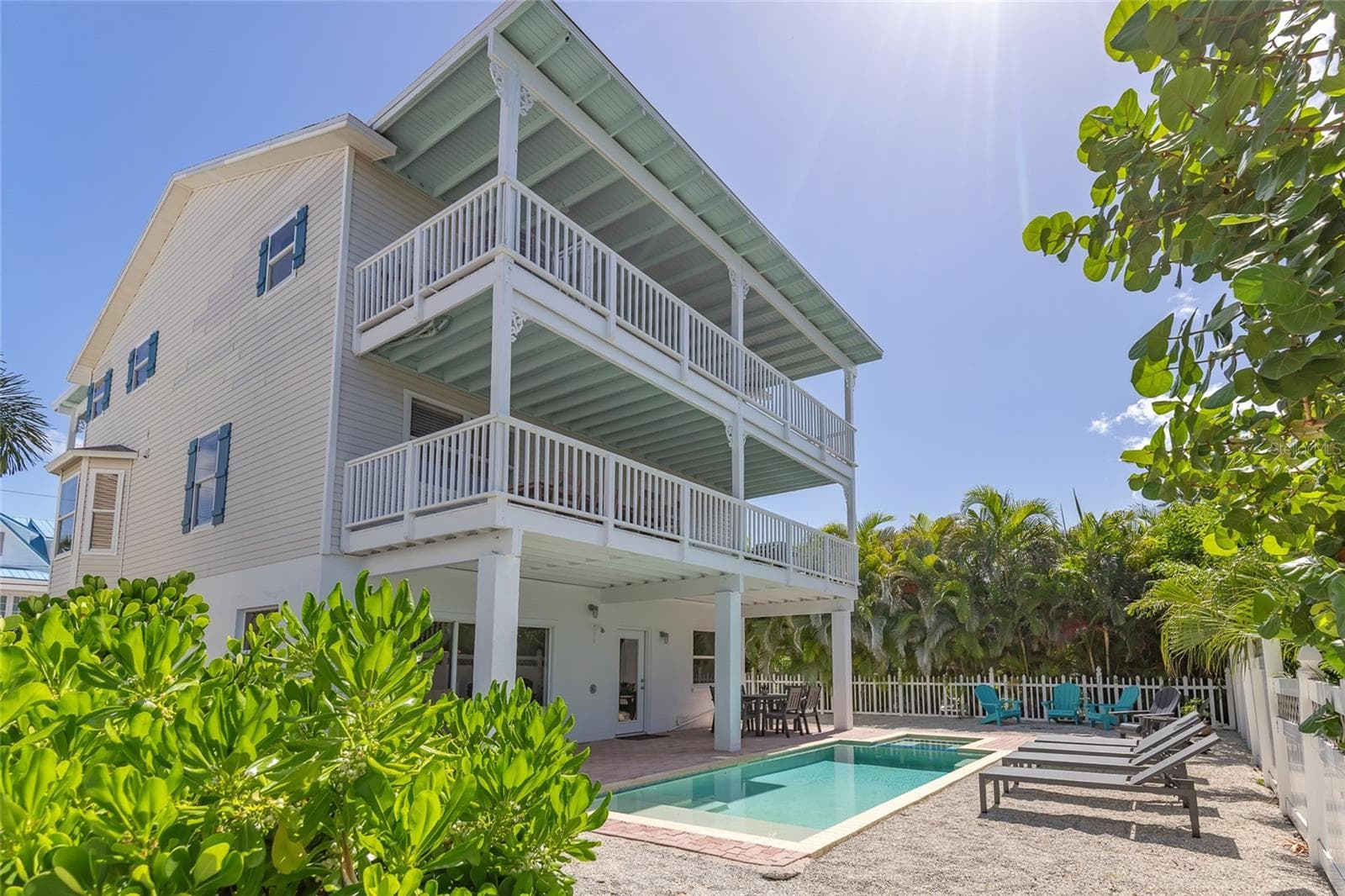 Single Family Residence at 607 S BAY BLVD, ANNA MARIA, photo 5 of 51