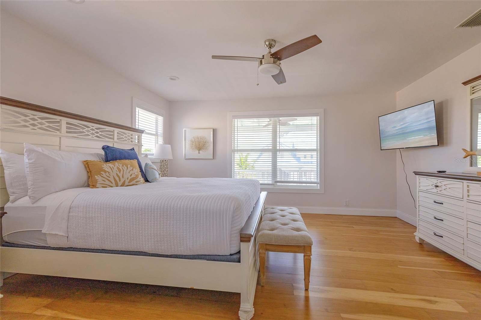 Single Family Residence at 607 S BAY BLVD, ANNA MARIA, photo 34 of 51