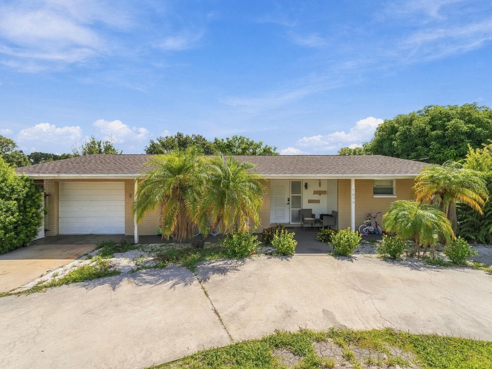 7879 84TH LN