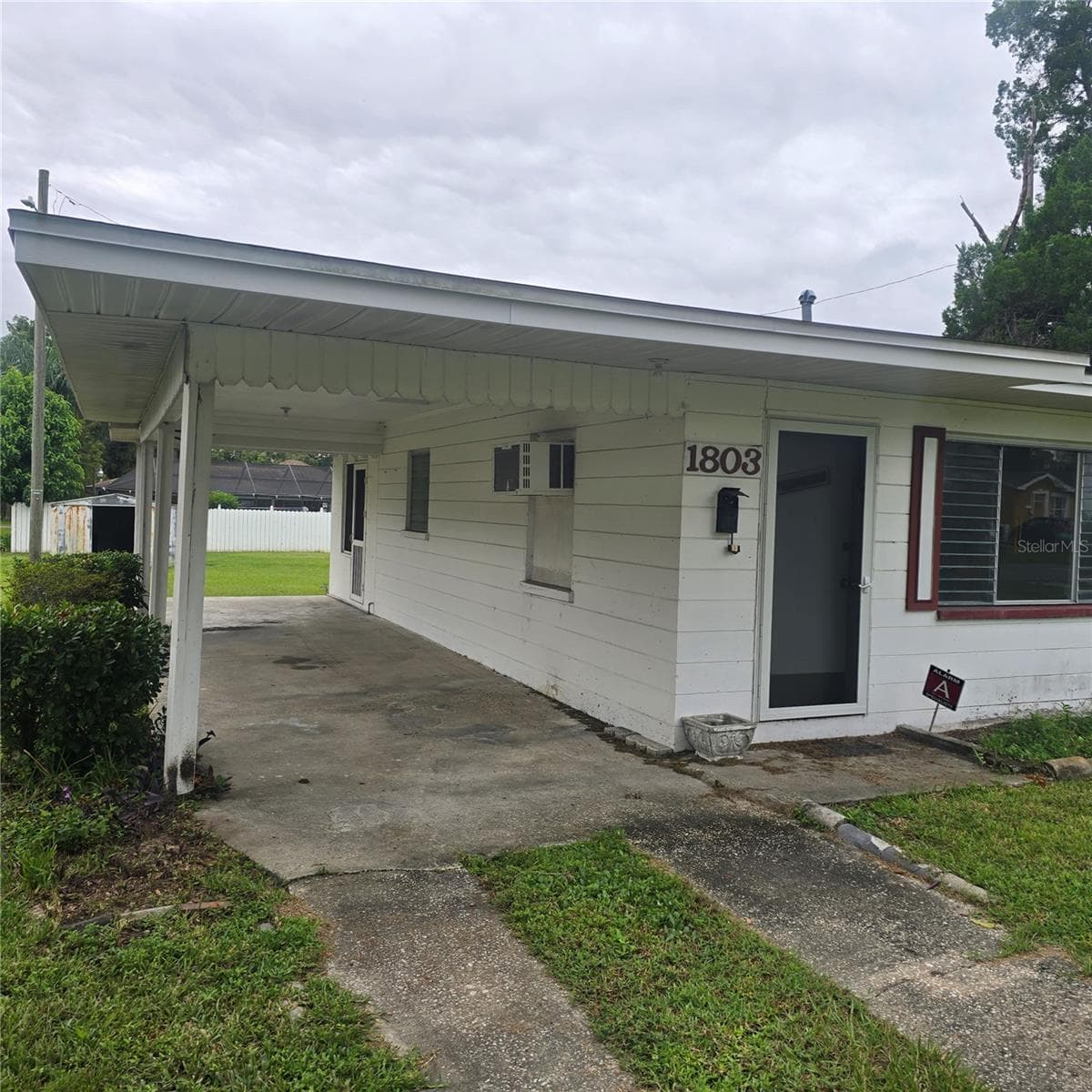 Single Family Residence at 1803 W GRANFIELD AVE, PLANT CITY, photo 2 of 15