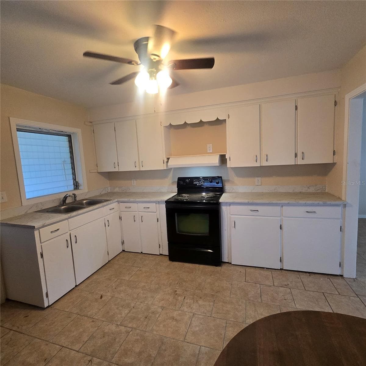Single Family Residence at 1803 W GRANFIELD AVE, PLANT CITY, photo 5 of 15