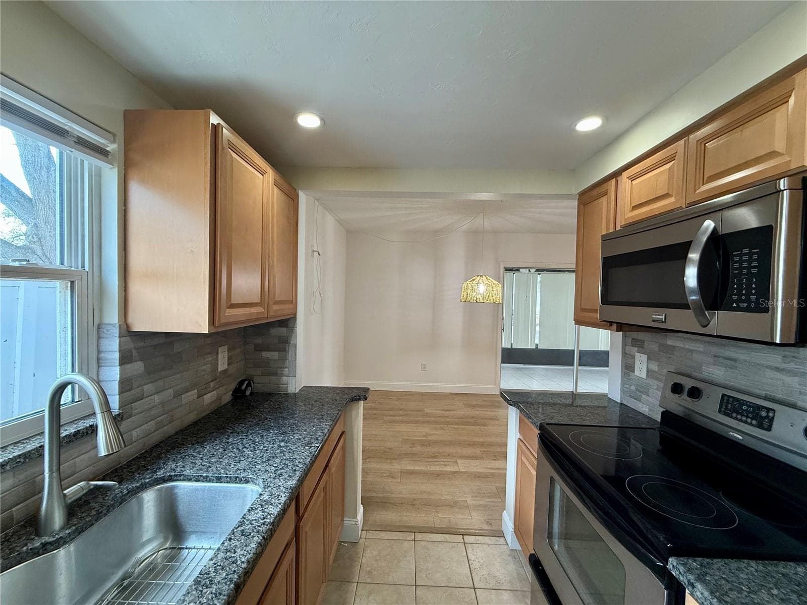 Condominium at 1960 UNION ST #41, CLEARWATER, photo 9 of 28