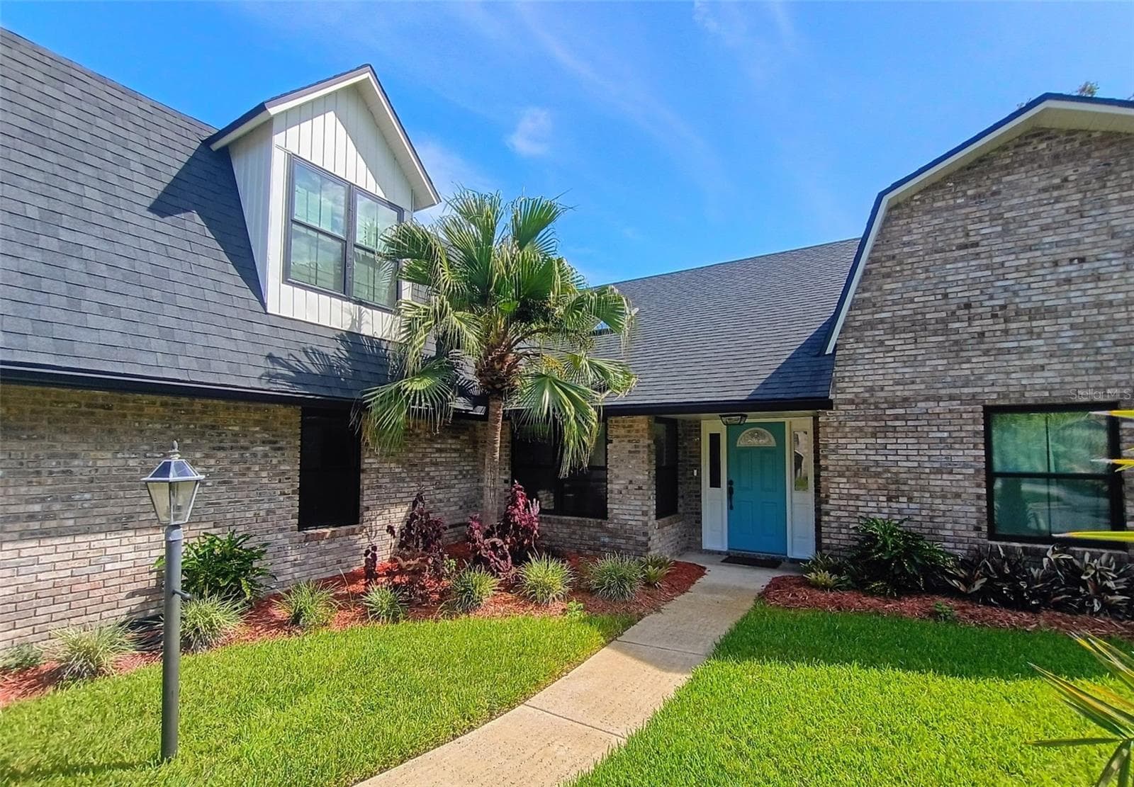 3 FOX HOLLOW DR