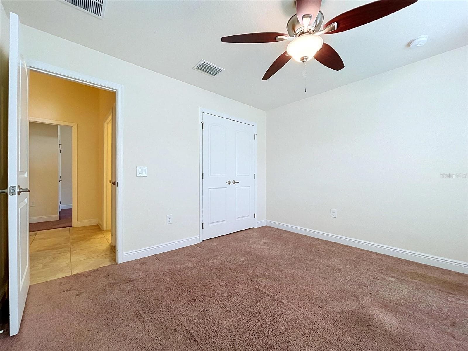FRONT BEDROOM - 7029 WIREVINE DR, BROOKSVILLE