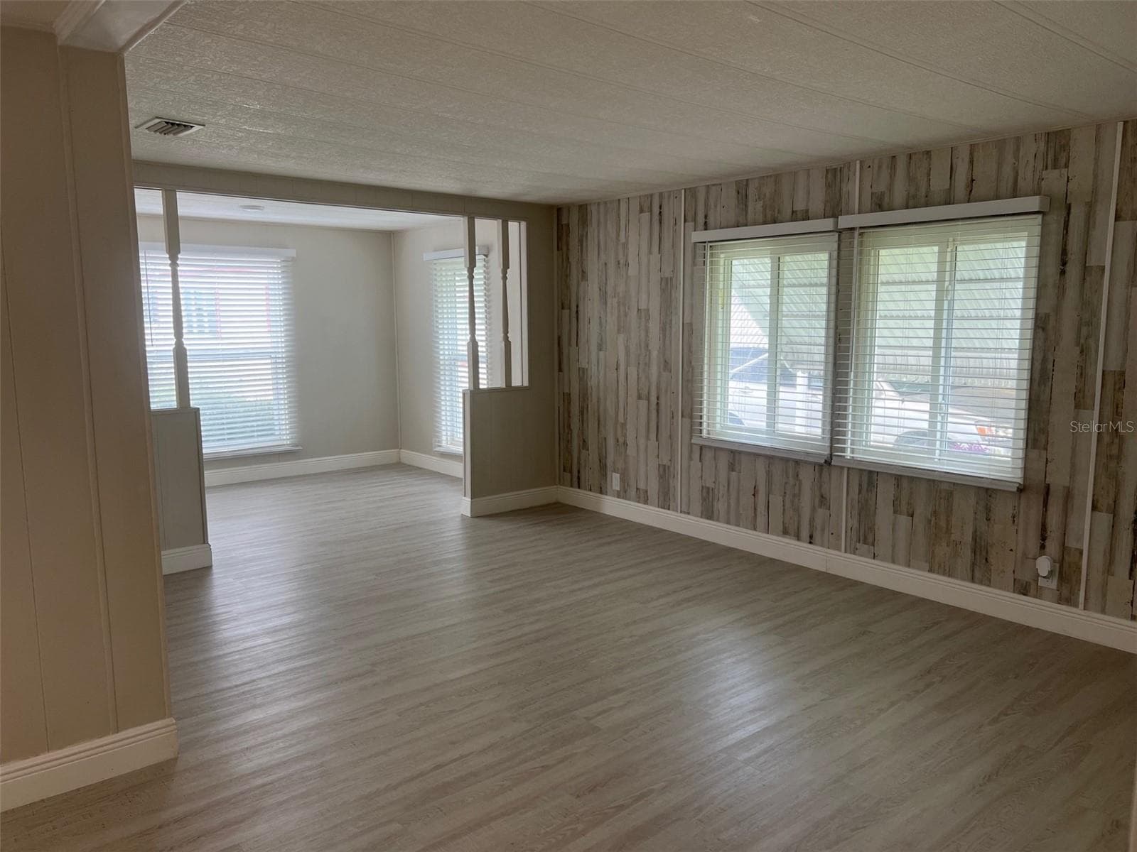 Manufactured Home at 529 NEEDLE PALM ST, LARGO, photo 15 of 32