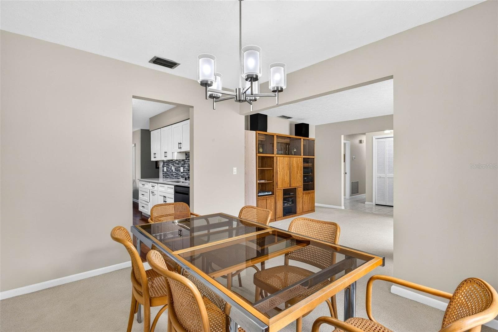 Single Family Residence at 7220 WOODBROOK DR, TAMPA, photo 9 of 30