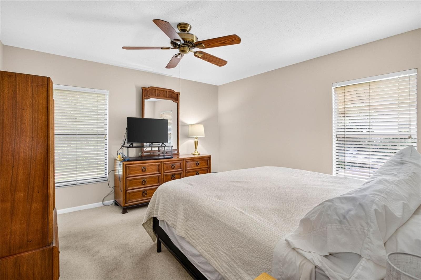primary bathroom with shower - 7220 WOODBROOK DR, TAMPA
