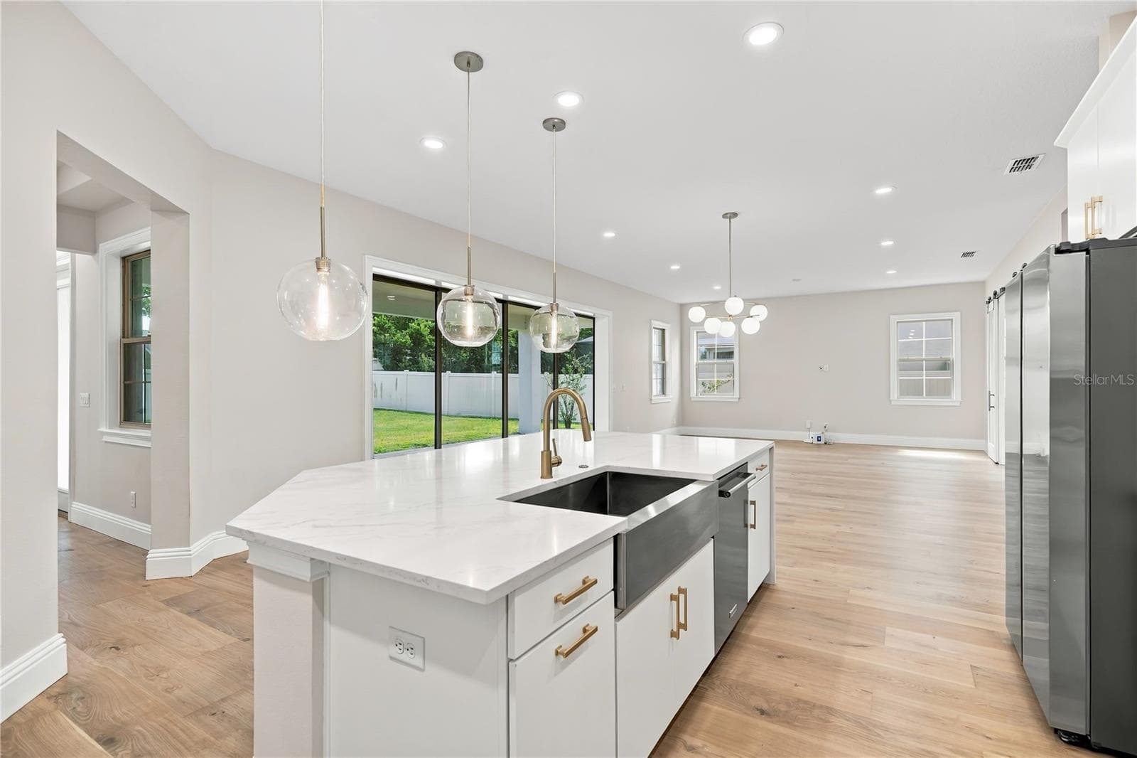 Single Family Residence at 228 STANTON ESTATES CIR, WINTER GARDEN, photo 11 of 47