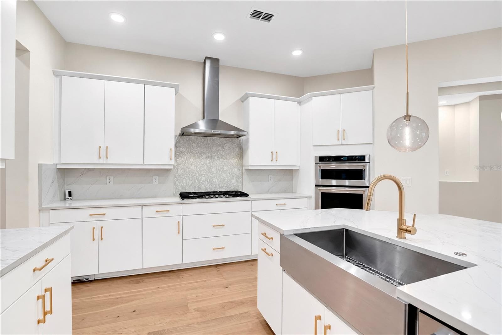 Single Family Residence at 228 STANTON ESTATES CIR, WINTER GARDEN, photo 13 of 47