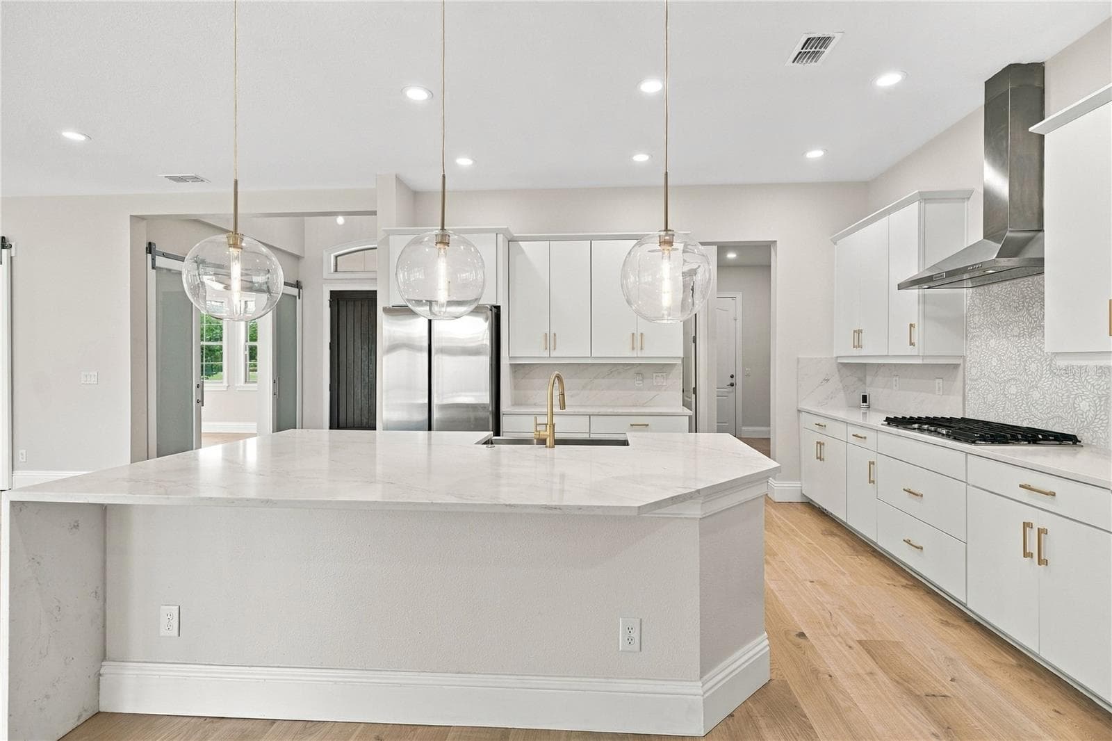 Single Family Residence at 228 STANTON ESTATES CIR, WINTER GARDEN, photo 14 of 47