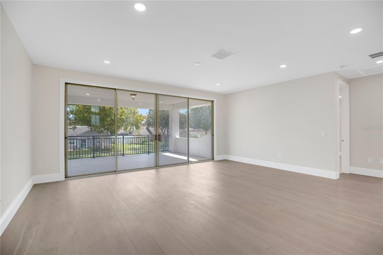 Single Family Residence at 228 STANTON ESTATES CIR, WINTER GARDEN, photo 23 of 47