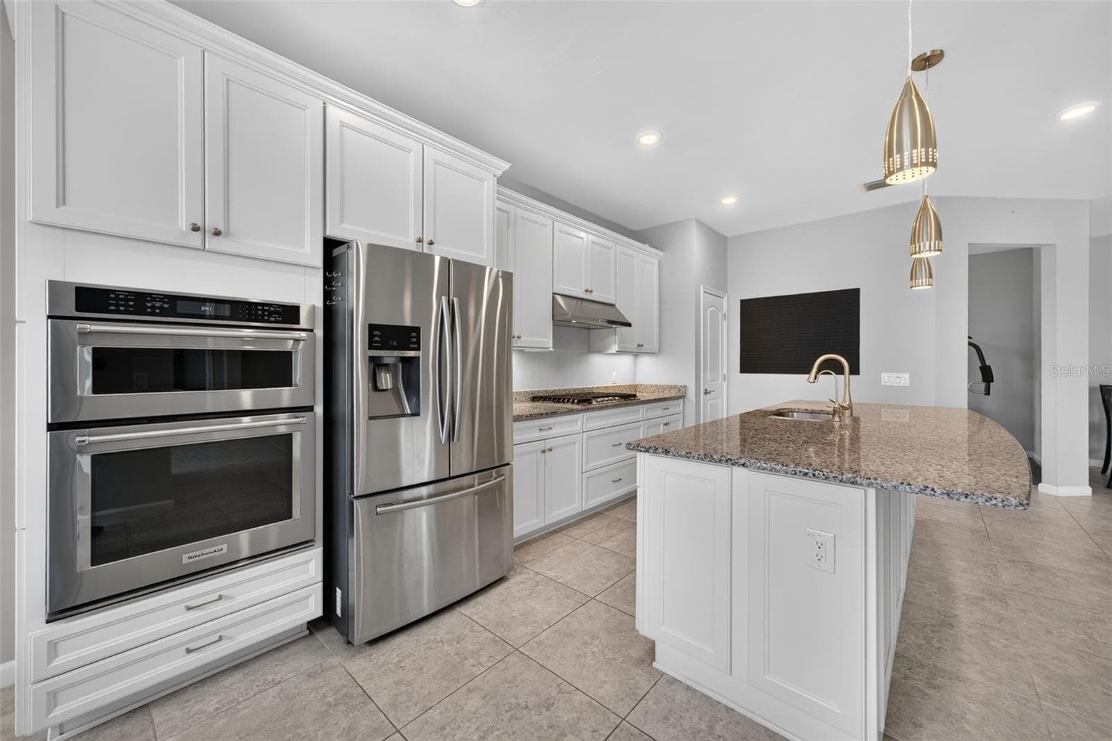 Single Family Residence at 12326 BLUE HILL TRL, BRADENTON, photo 12 of 82