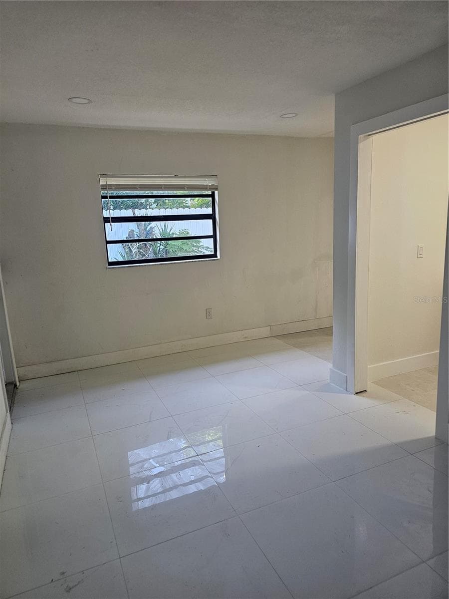 Single Family Residence at 6125 LIBERTY AVE, TEMPLE TERRACE, photo 14 of 28