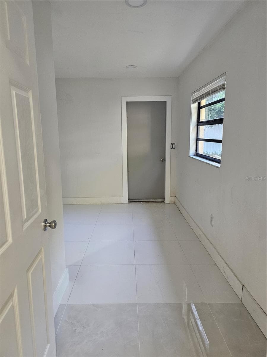 Single Family Residence at 6125 LIBERTY AVE, TEMPLE TERRACE, photo 15 of 28