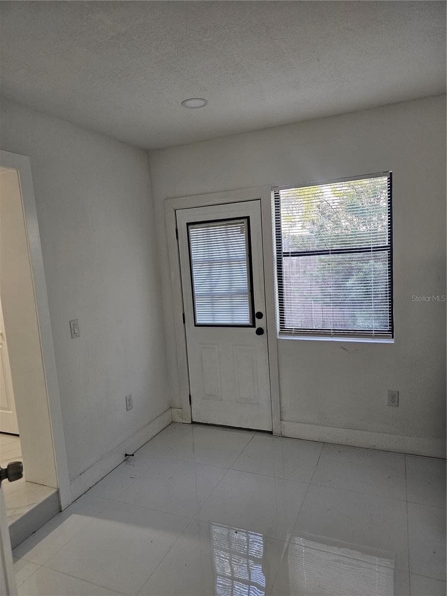 Single Family Residence at 6125 LIBERTY AVE, TEMPLE TERRACE, photo 21 of 28