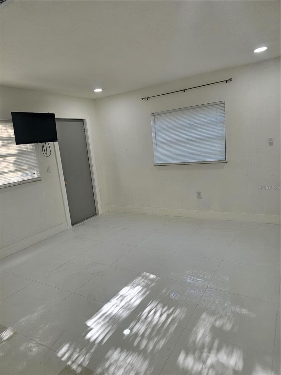 Single Family Residence at 6125 LIBERTY AVE, TEMPLE TERRACE, photo 27 of 28