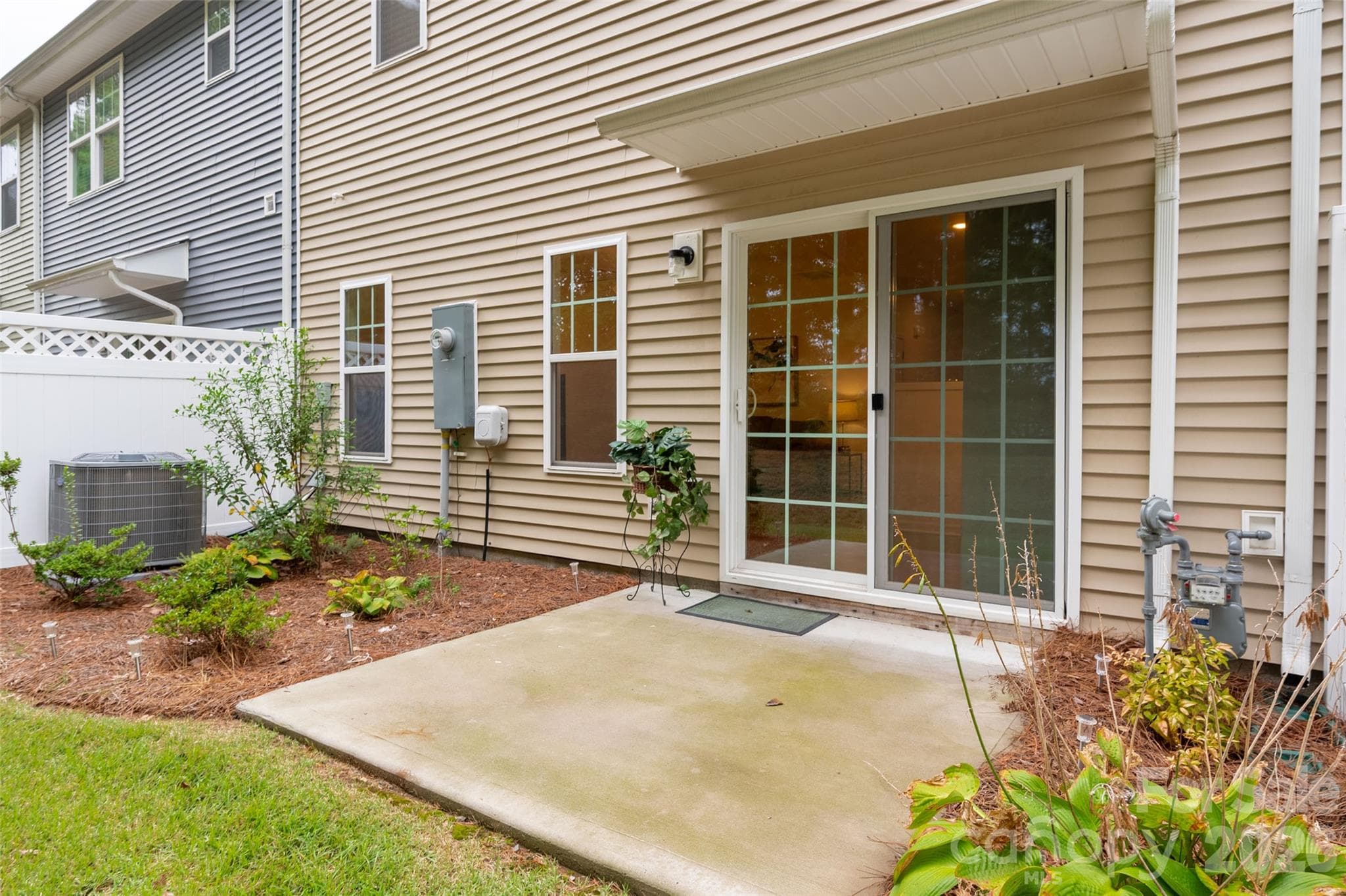 Townhouse at 13611 Browhill Lane, Charlotte, photo 39 of 40