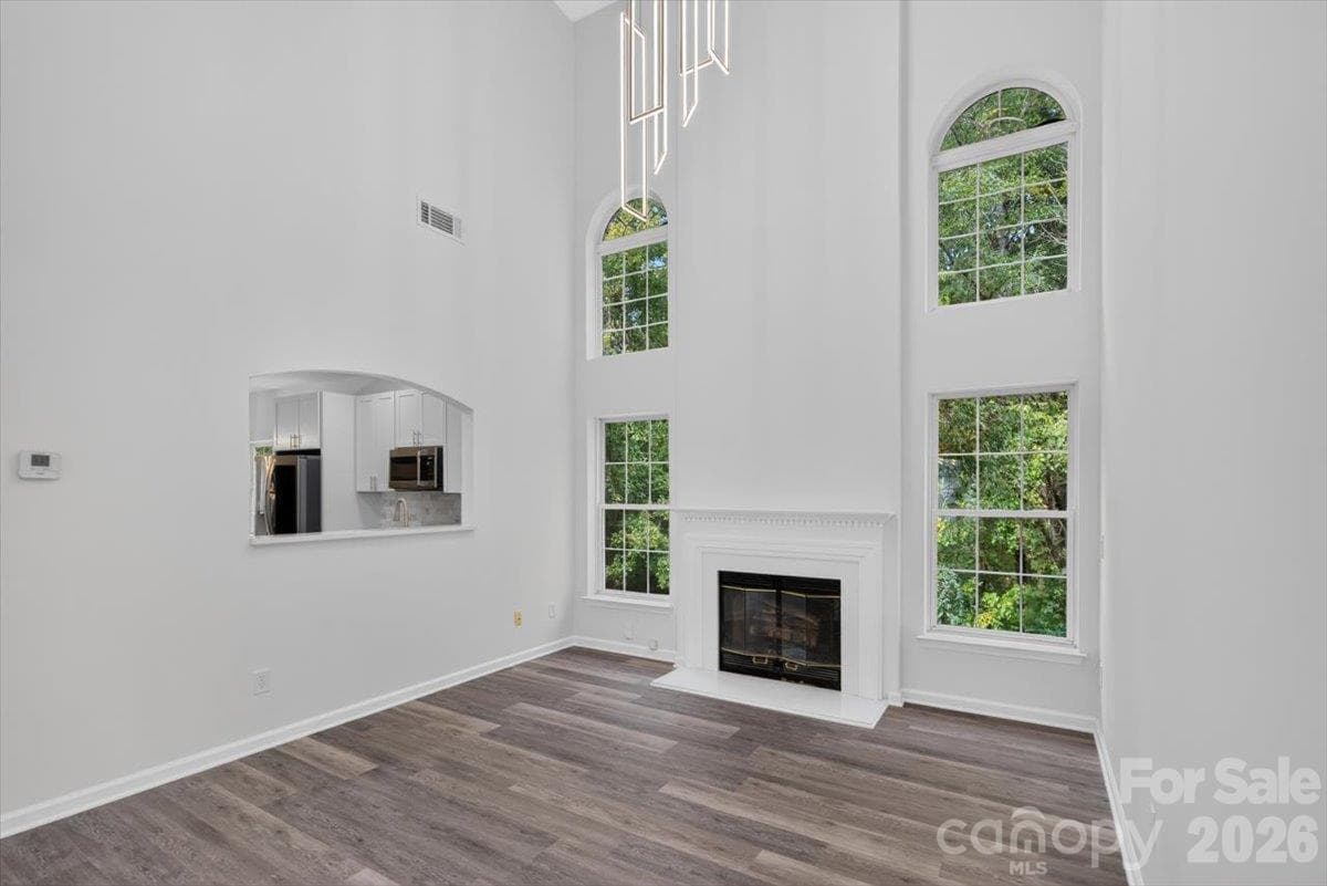 Single Family Residence at 2536 Thornfield Road, Charlotte, photo 11 of 39
