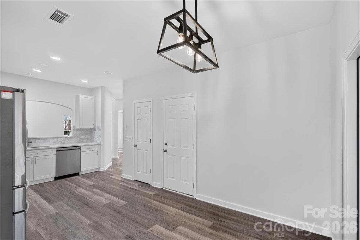 Single Family Residence at 2536 Thornfield Road, Charlotte, photo 15 of 39