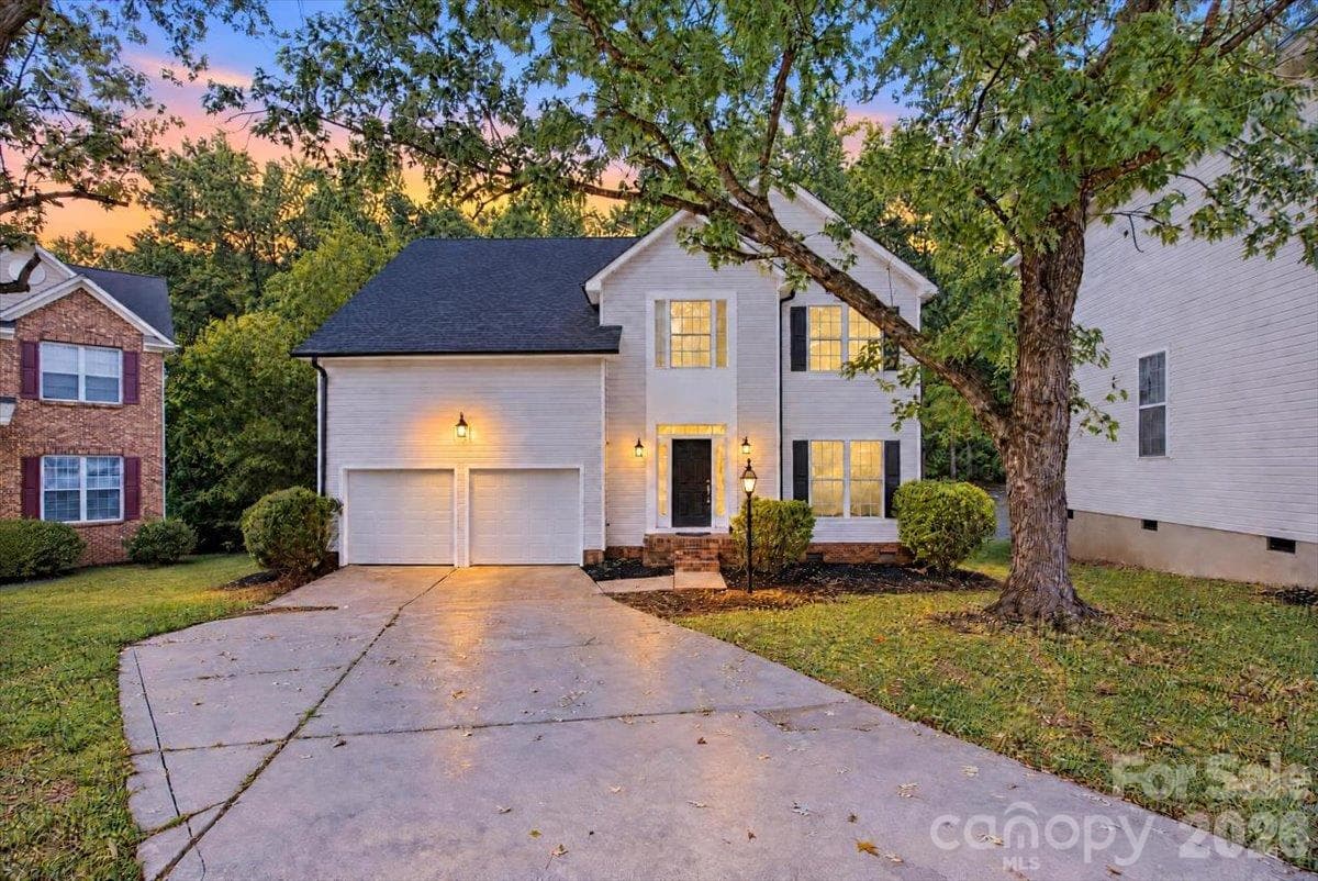 Single Family Residence at 2536 Thornfield Road, Charlotte, photo 39 of 39