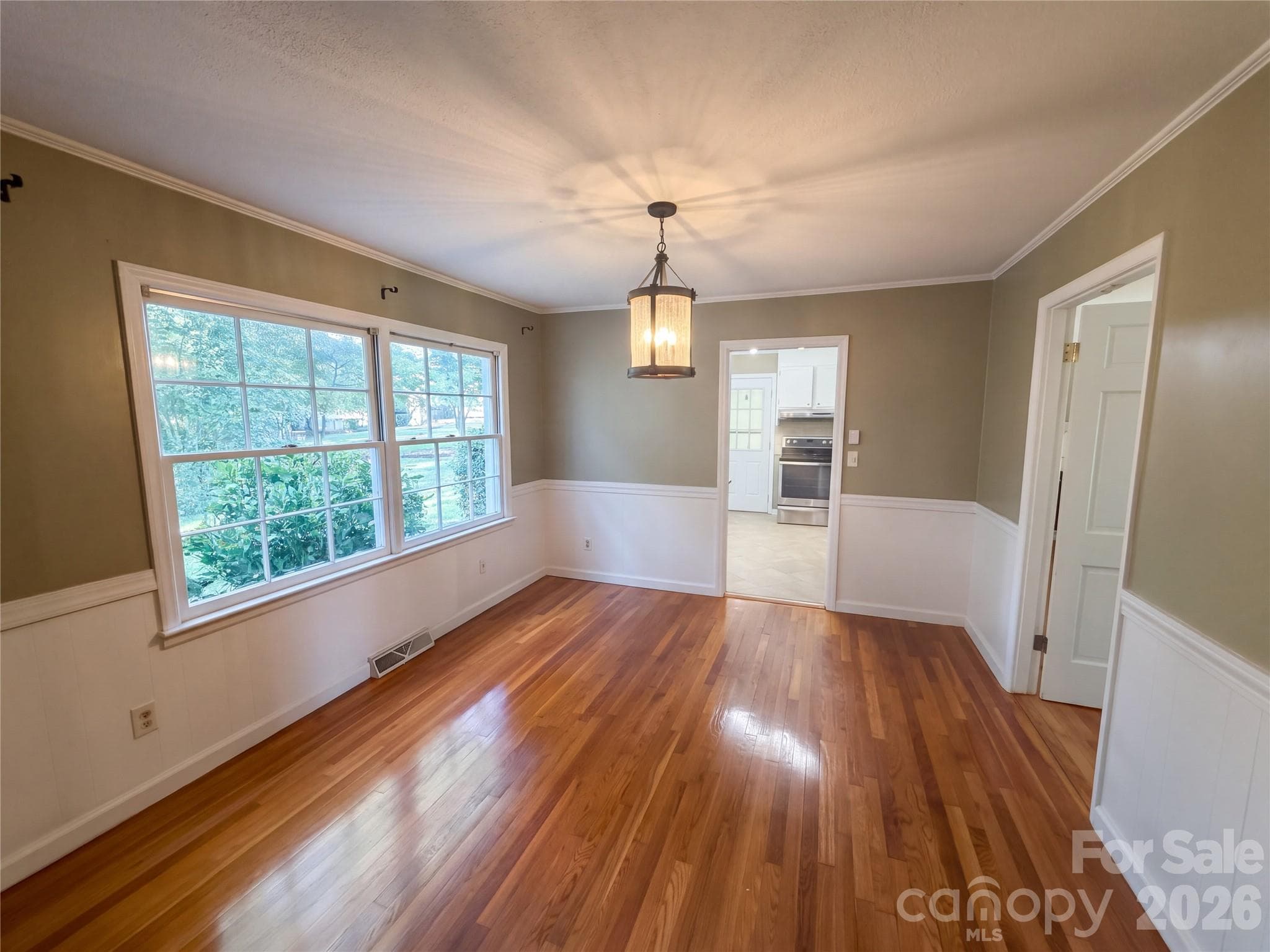 Single Family Residence at 3309 Gardner Park Drive, Gastonia, photo 10 of 16