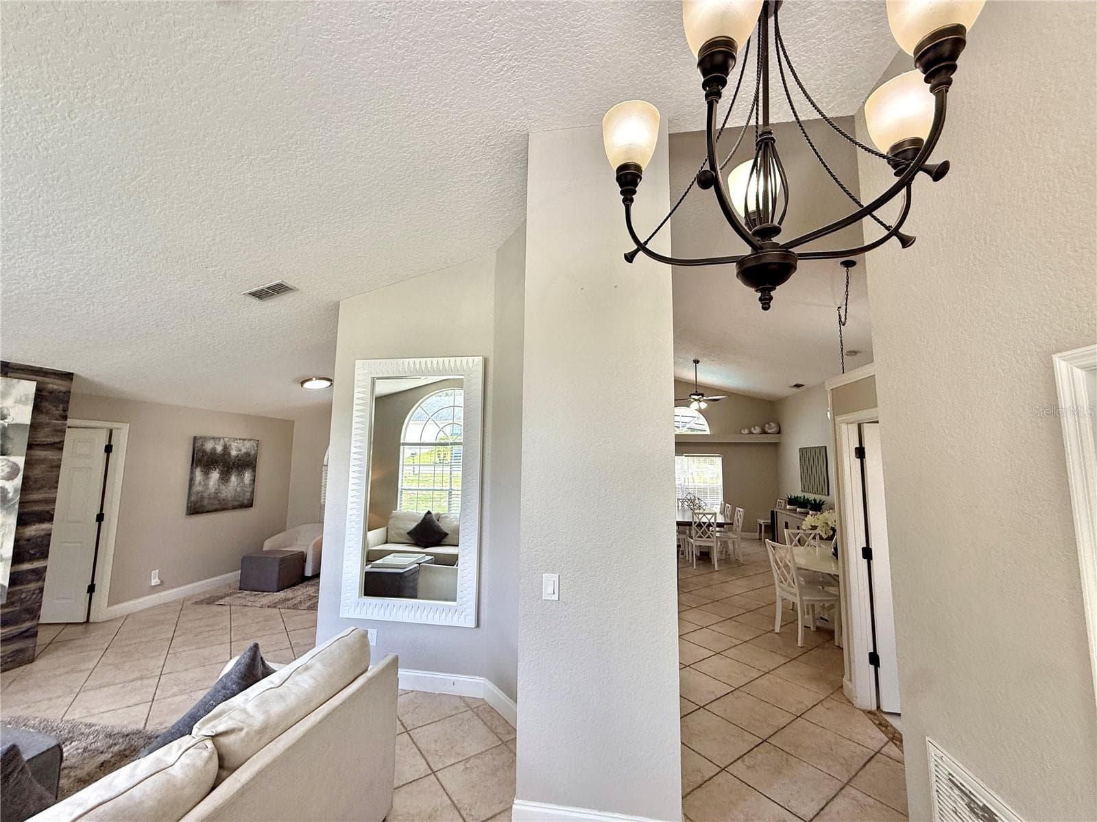 Single Family Residence at 102 TITAN DR, DAVENPORT, photo 11 of 87