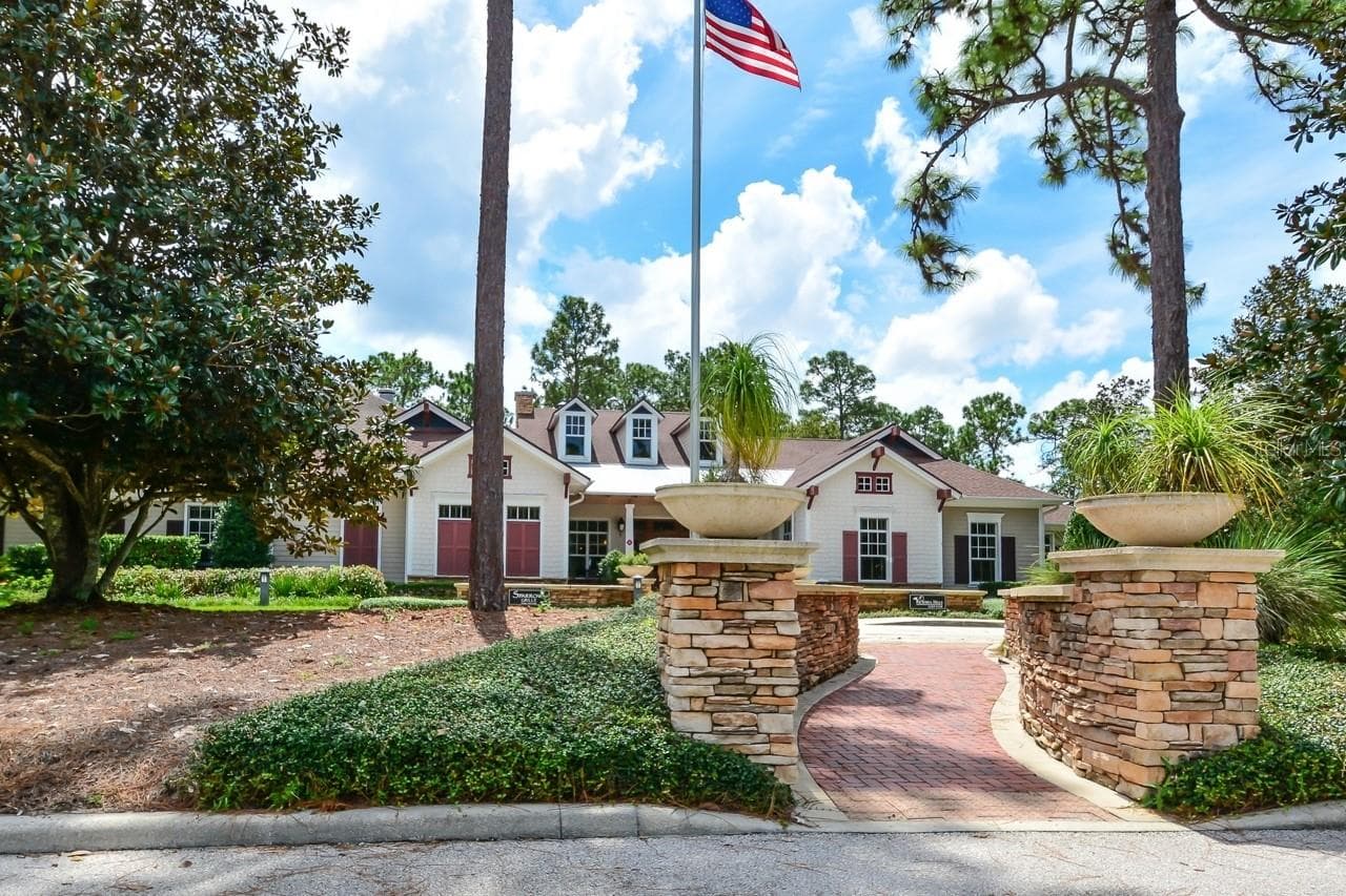 Clubhouse, Pro shop & Sparrows Grille - 502 VICTORIA HILLS DR, DELAND