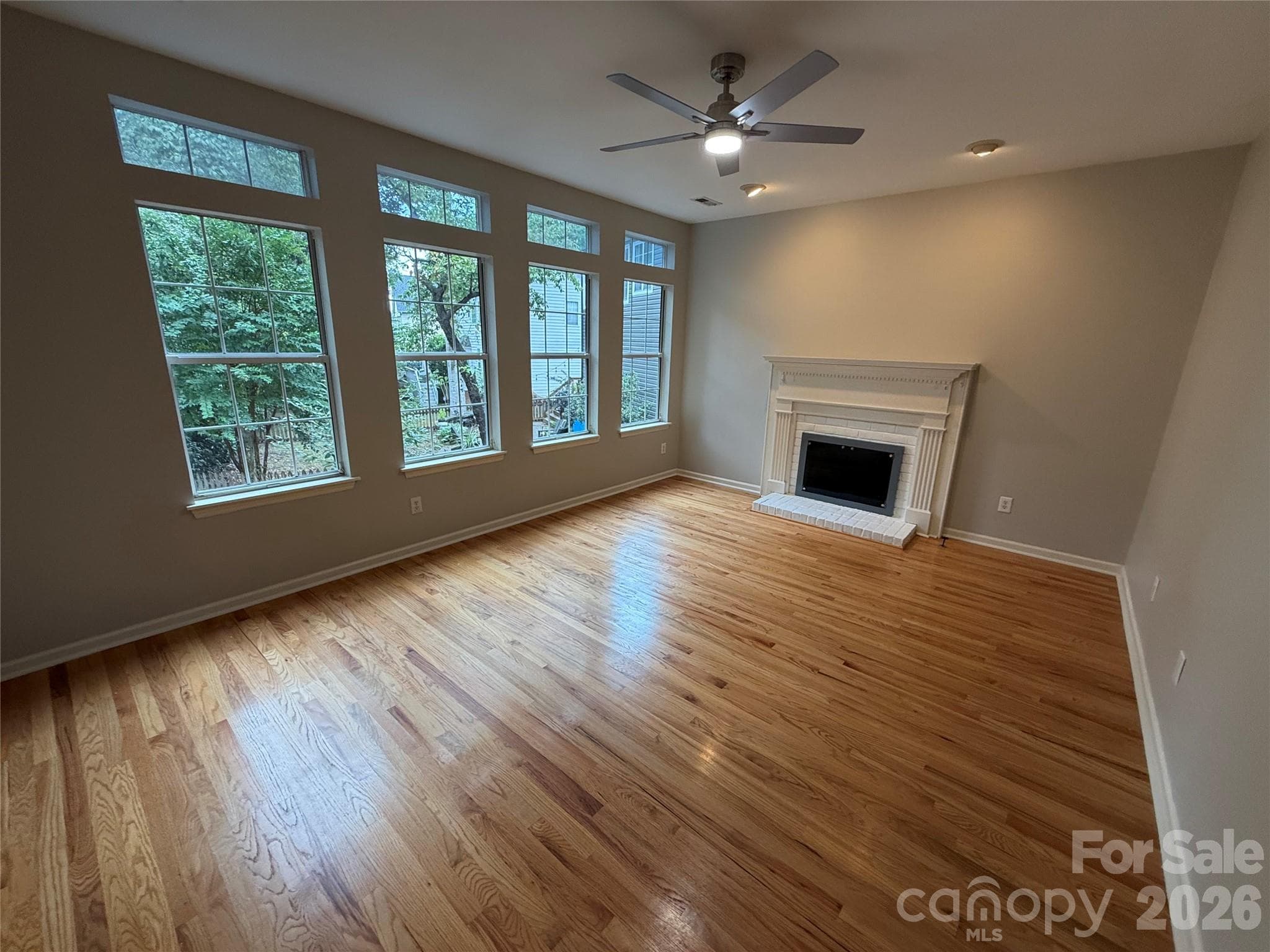 Single Family Residence at 6306 Oxwynn Lane, Charlotte, photo 11 of 36