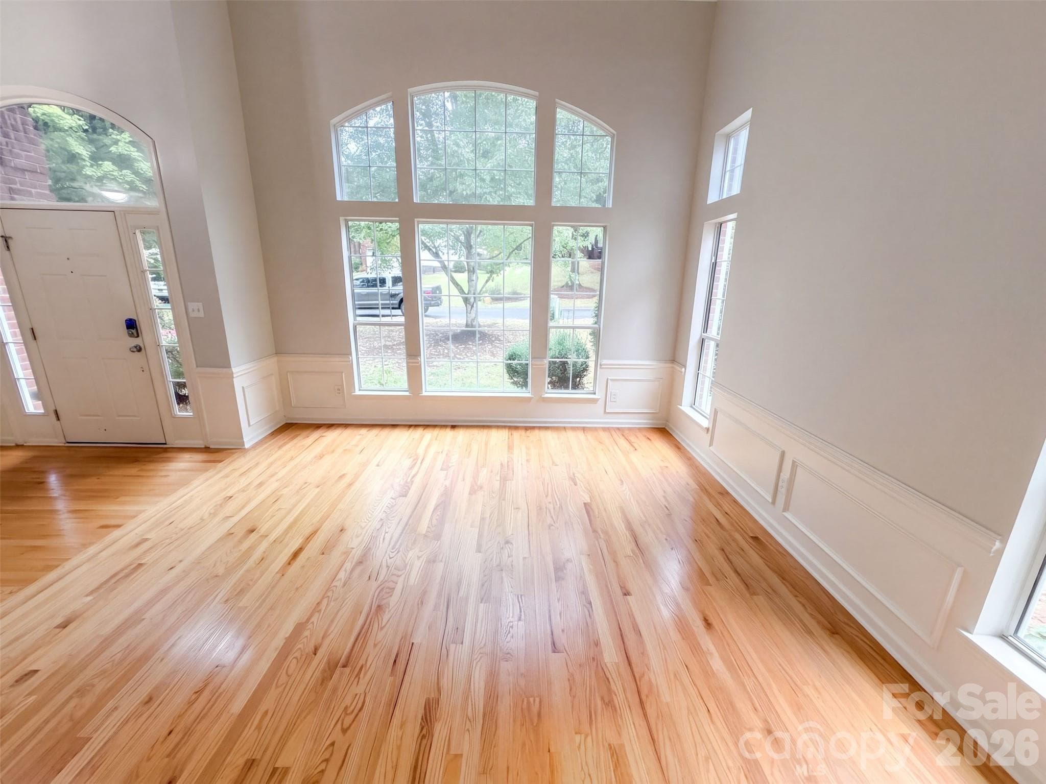 Single Family Residence at 6306 Oxwynn Lane, Charlotte, photo 13 of 36