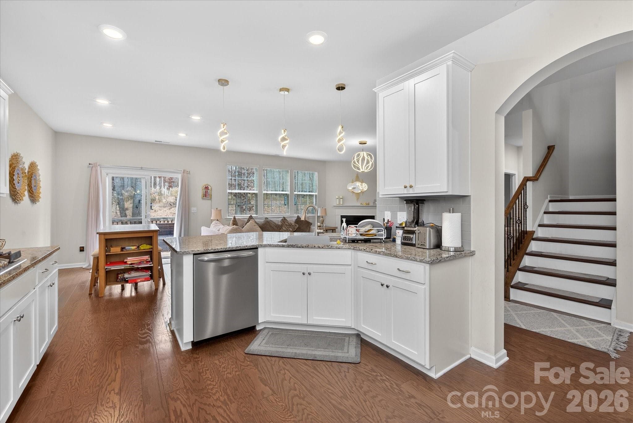 Single Family Residence at 13017 Cinnamon Fern Lane, Mint Hill, photo 10 of 48