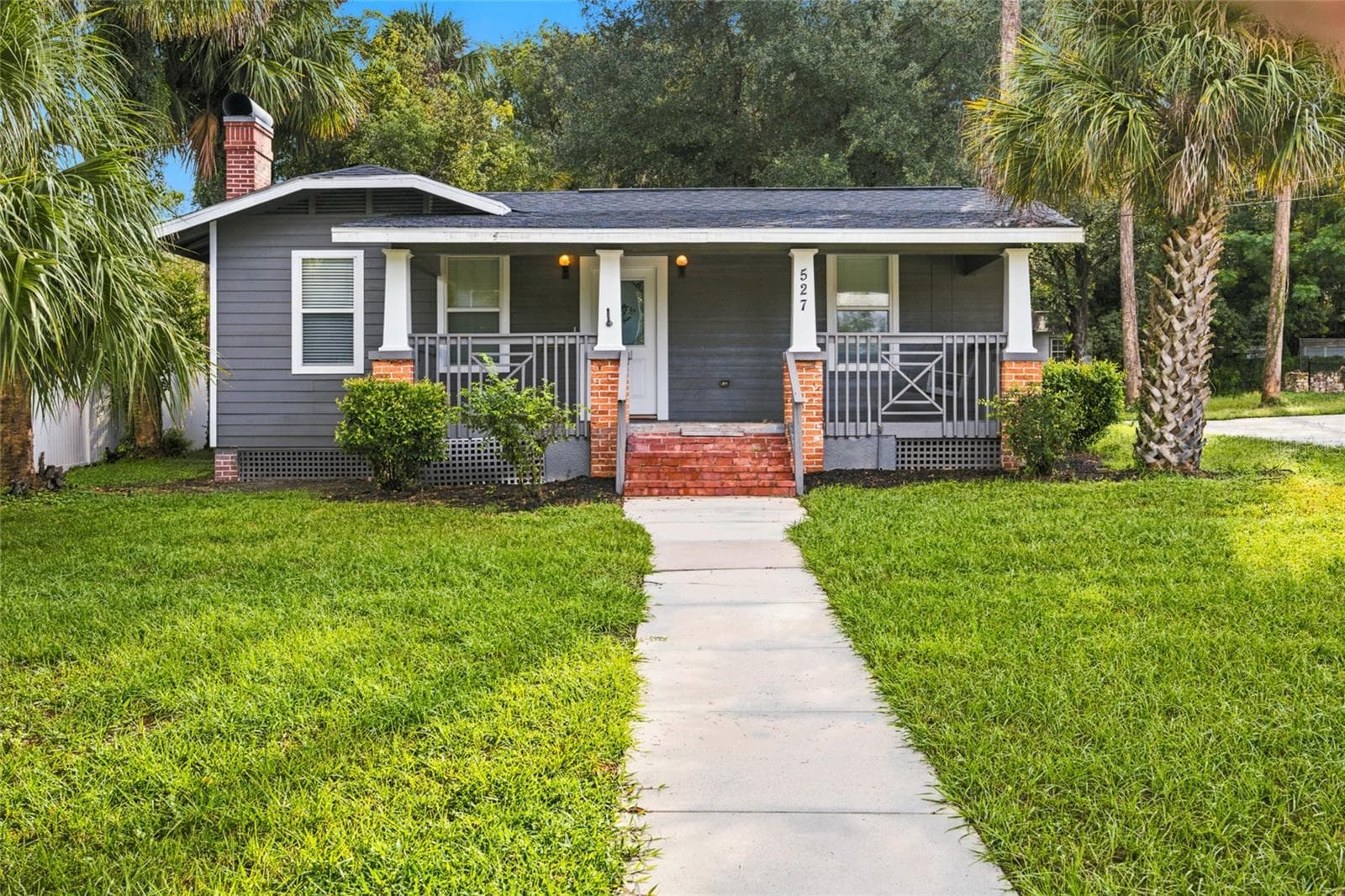 527 NE 8TH AVE