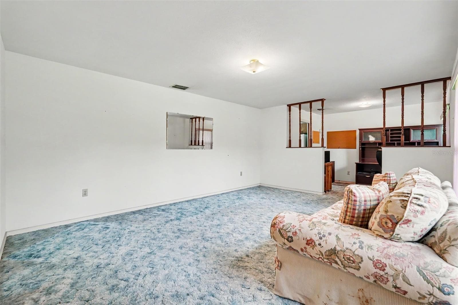 Living Room - 39800 COUNTY ROAD 54, ZEPHYRHILLS