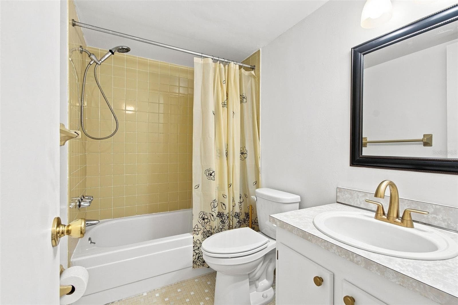 Condominium at 11485 OAKHURST RD #1200-214, LARGO, photo 22 of 70
