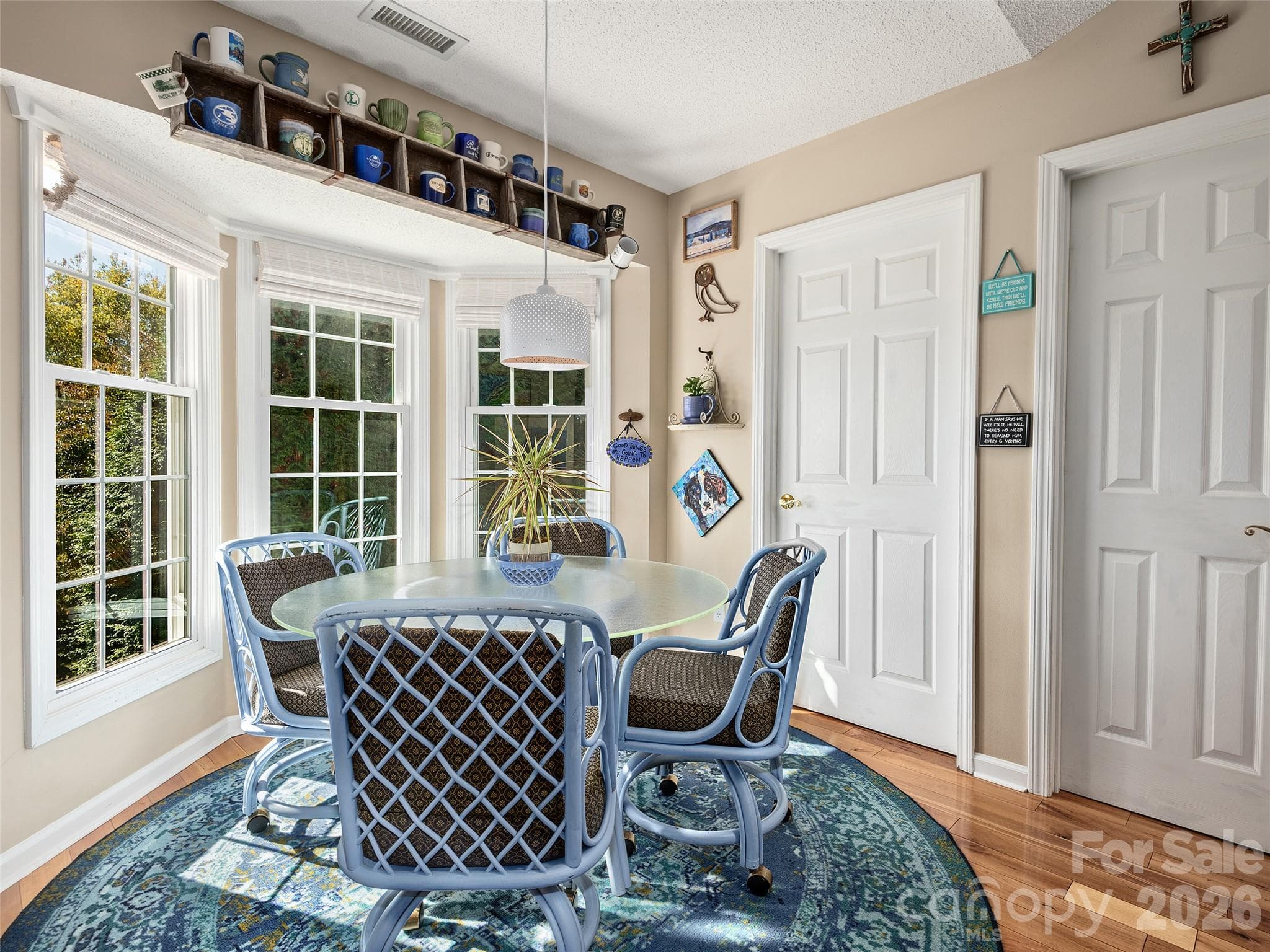 Bright Breakfast Area - 23 Old Applewood Lane, Hendersonville