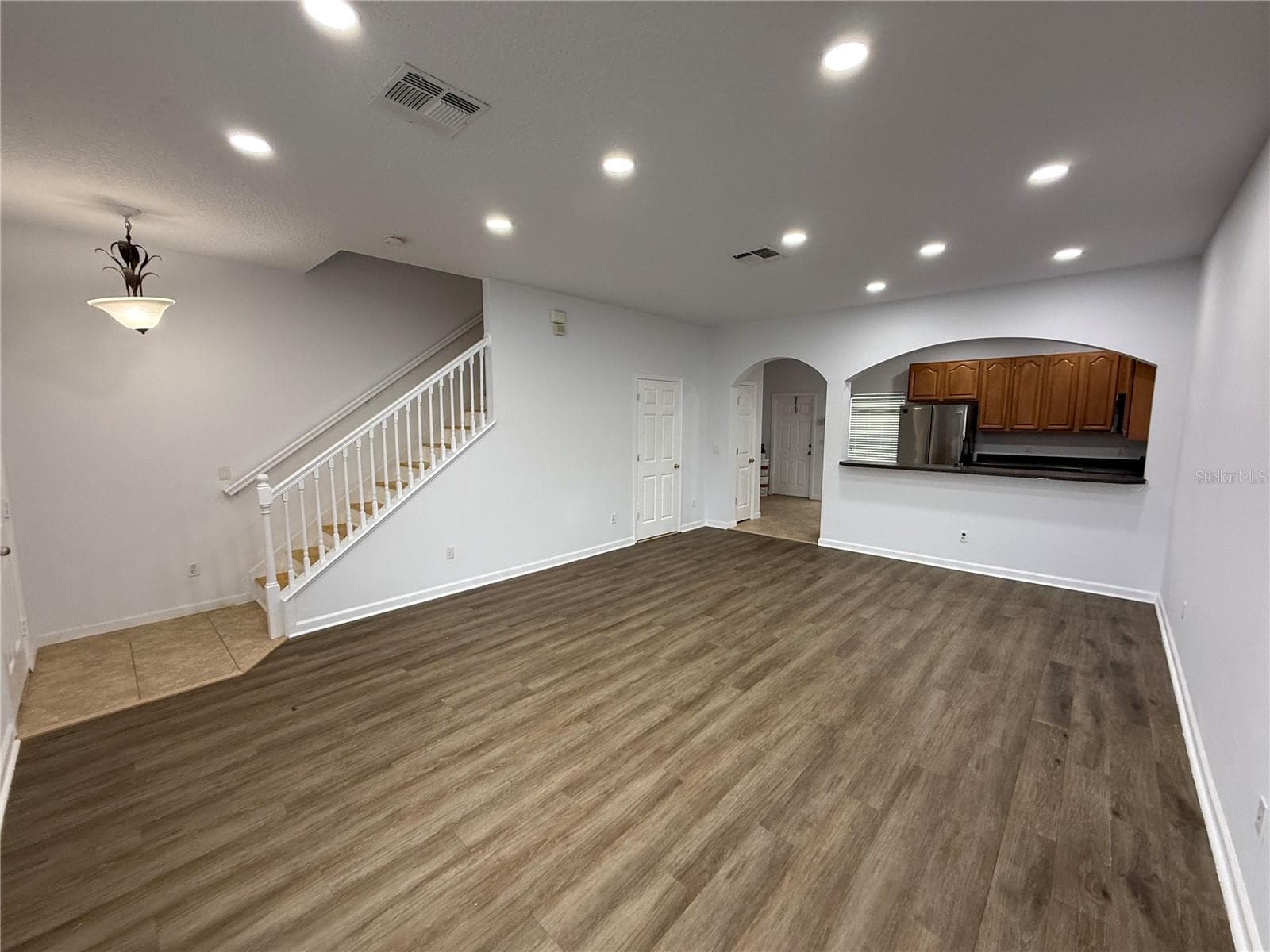 Townhouse at 16711 CEDAR CREST DR, ORLANDO, photo 4 of 30