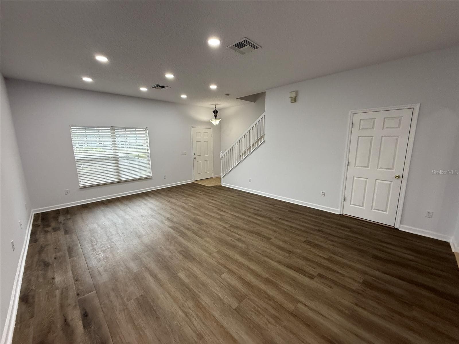 Townhouse at 16711 CEDAR CREST DR, ORLANDO, photo 5 of 30