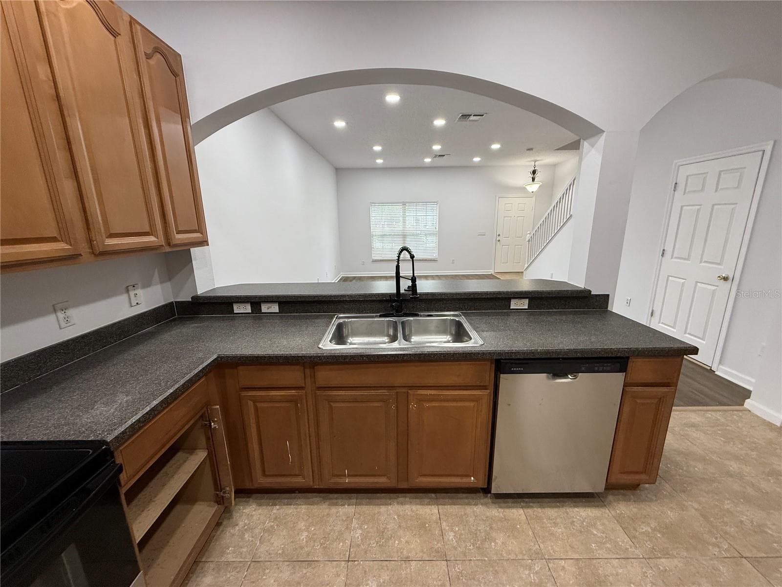 Townhouse at 16711 CEDAR CREST DR, ORLANDO, photo 9 of 30