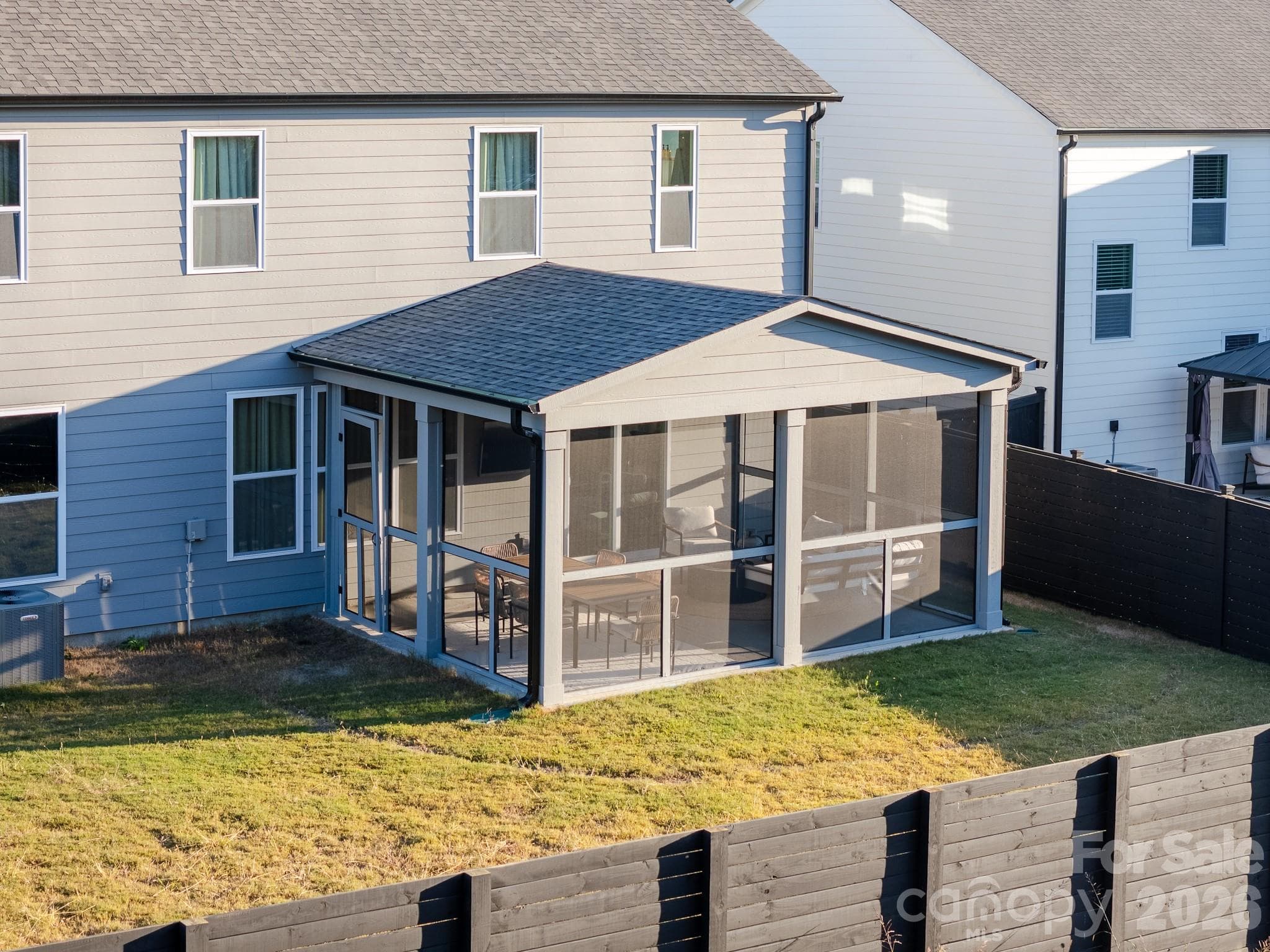 Single Family Residence at 14106 Belmont Greene Drive, Charlotte, photo 11 of 30