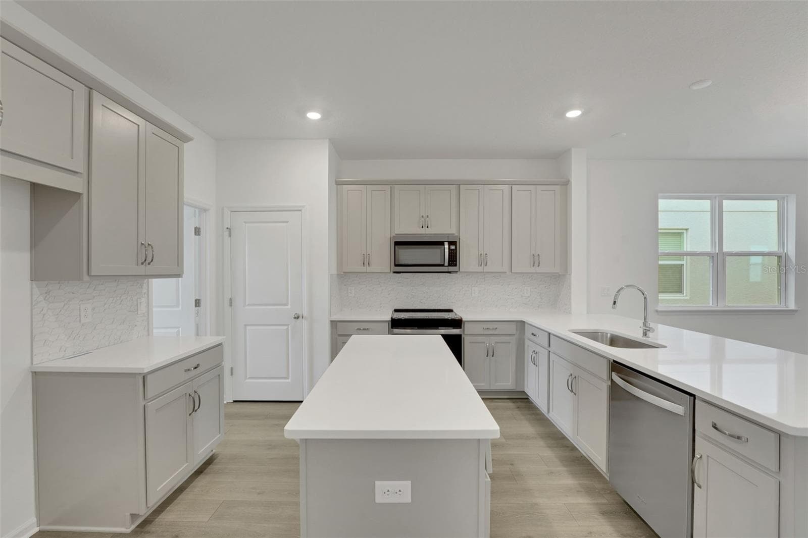 Single Family Residence at 5152 FIREBUSH DR, APOPKA, photo 14 of 28