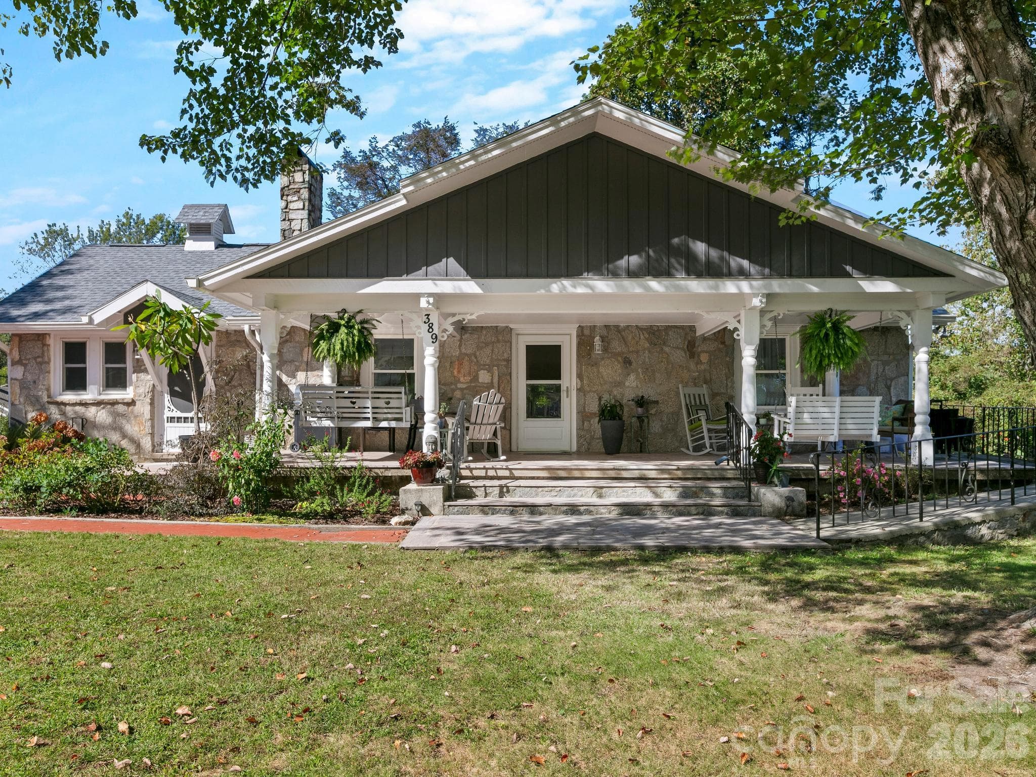 389 Courtland Boulevard