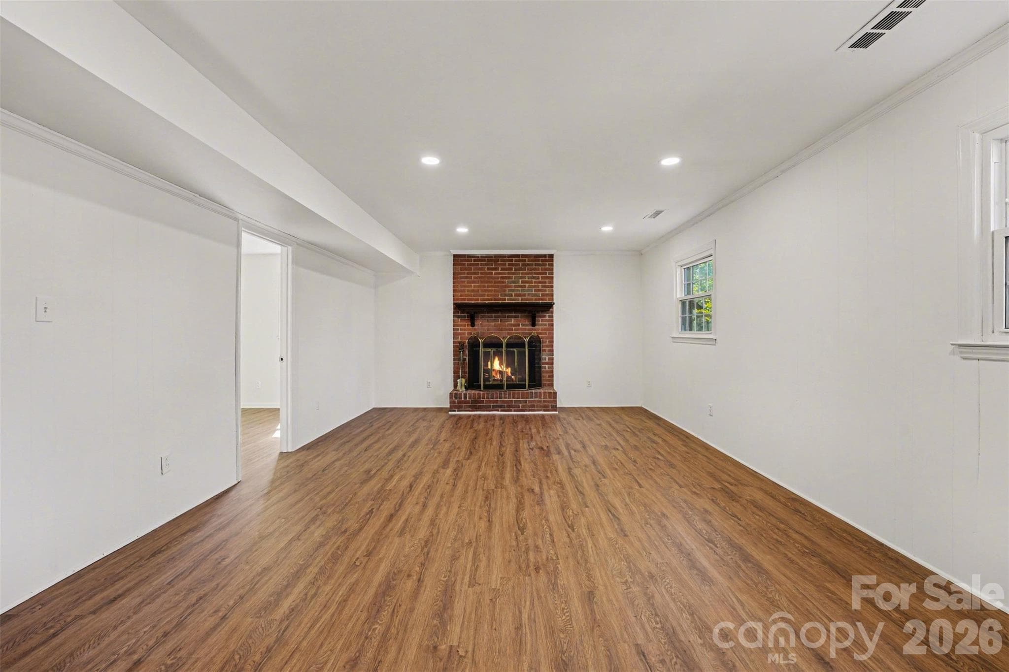 Family Room - 1140 Fieldstone Road, Mooresville